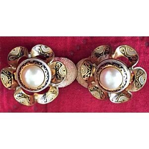 Vintage Clip-On Earrings Beautiful Craftsmanship!